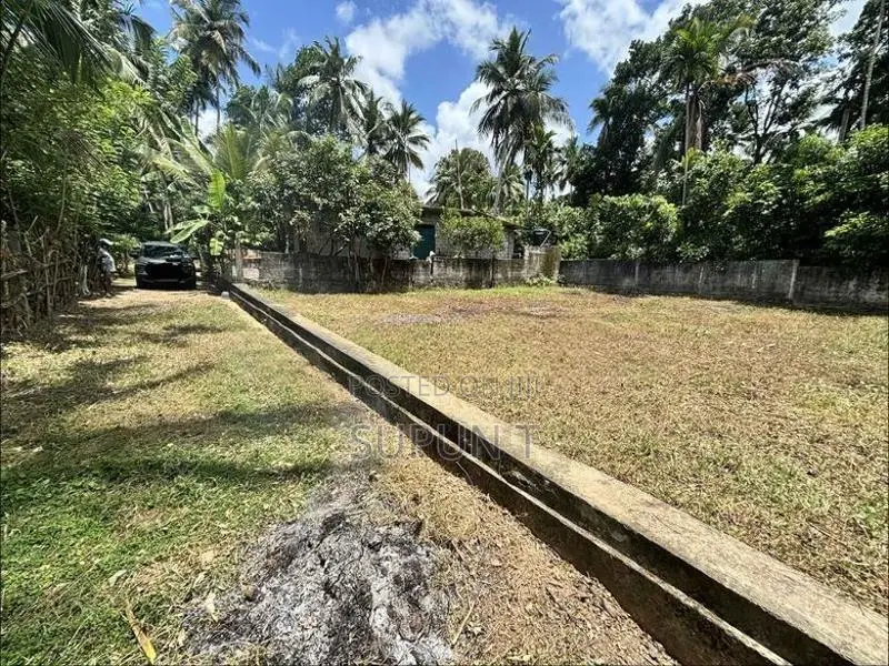 Land for Sale in Meegahawatta, Delgoda
