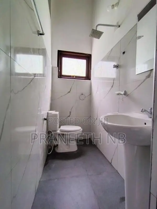 Upstair House for Rent - Walahanduwa