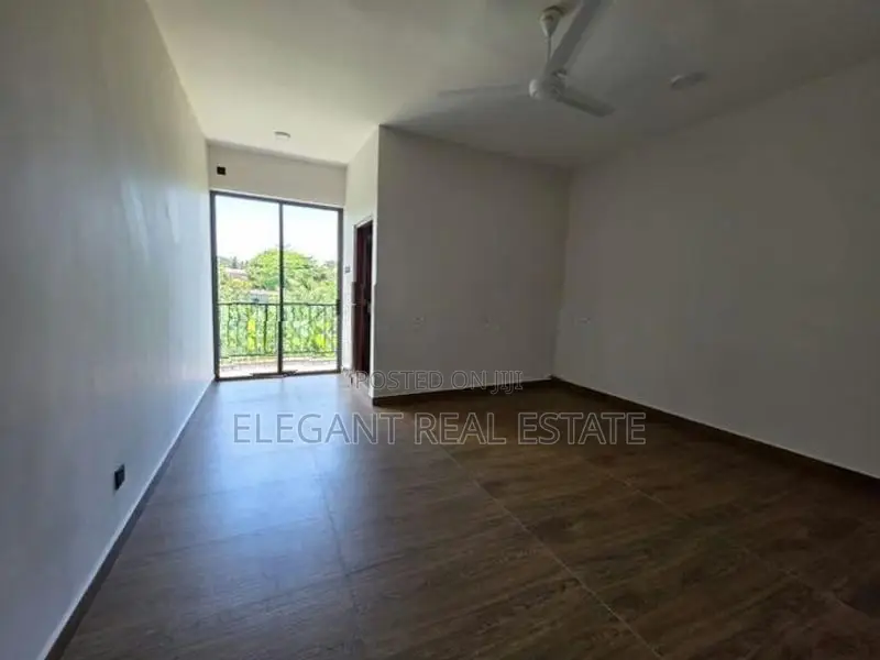 08 Bedroom Unfurnished 03 Storied House for Sale in Dehiwala (A3013)