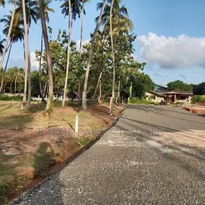 පැල්ලන්දෙණිය හන්දියෙන්ම සුපිරි ඉඩමක්