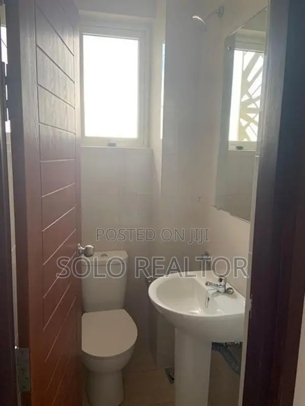 Luxury 3 Bedroom Apartment for Sale in Colombo 5