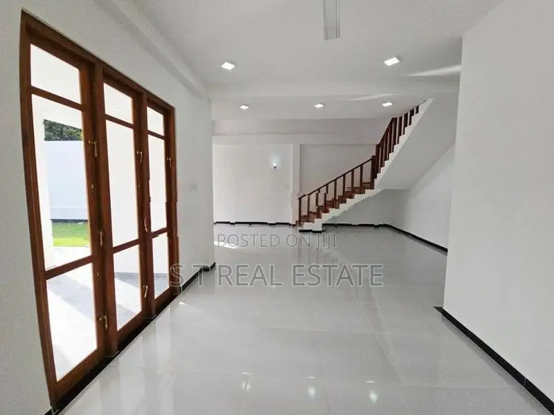 Brand New Luxury 2 Story House for Sale in Kottawa