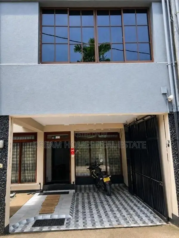 House for Sale in Prime Colombo 05 Location