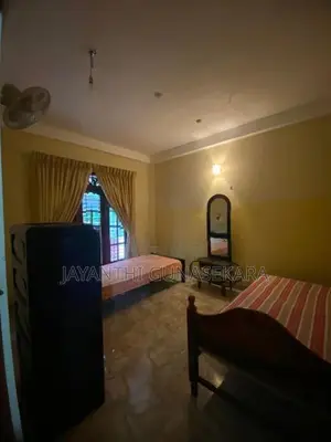Rooms for Rent Ladies Pilimathalawa