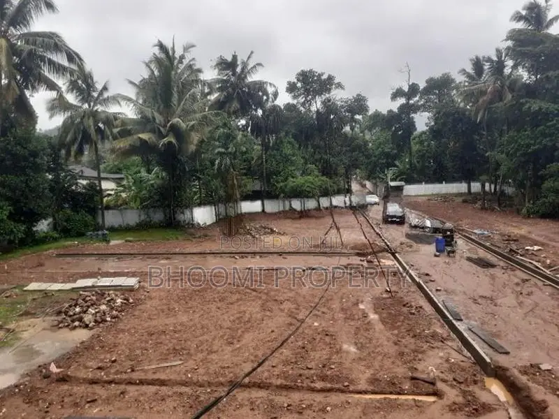 මාතලේ නගරයේ වටිනා නේවාසික ඉඩමක්