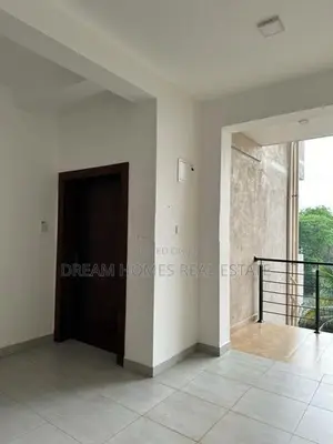 Fully Furnished Apartment for Sale – Aspire Residence, Athurugiriya