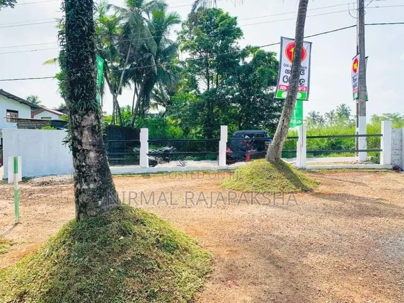 Luxury Land Plots For Sale In Athurugiriya