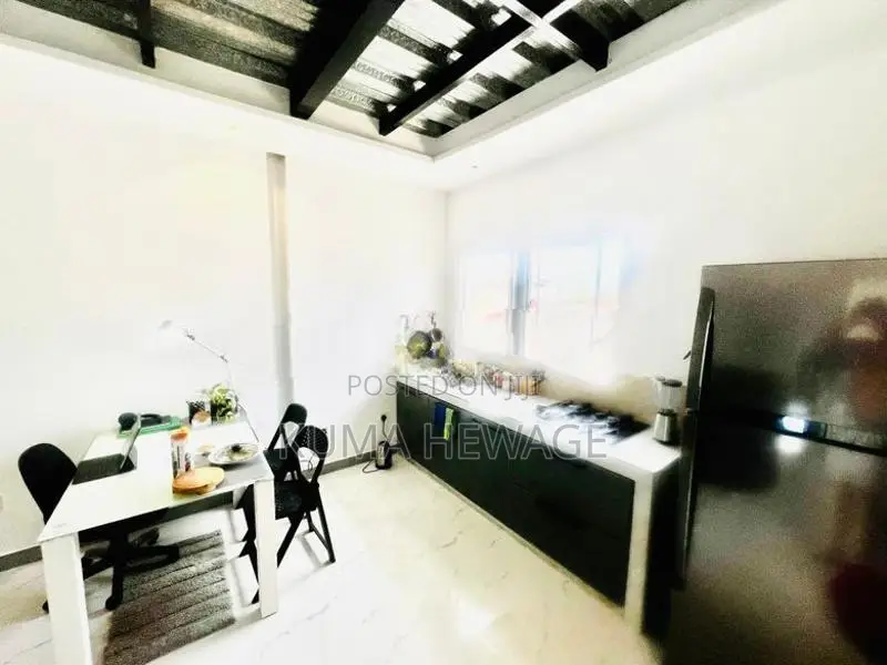 Back Office for Rent Mirihana