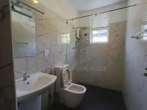 Luxury 3BR House with Parking Backyard – Pitakotte