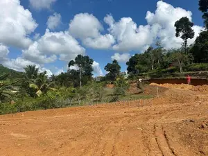 පින්න දූව අධිවේගී පිවිසුම ඉඩම් ගාල්ල