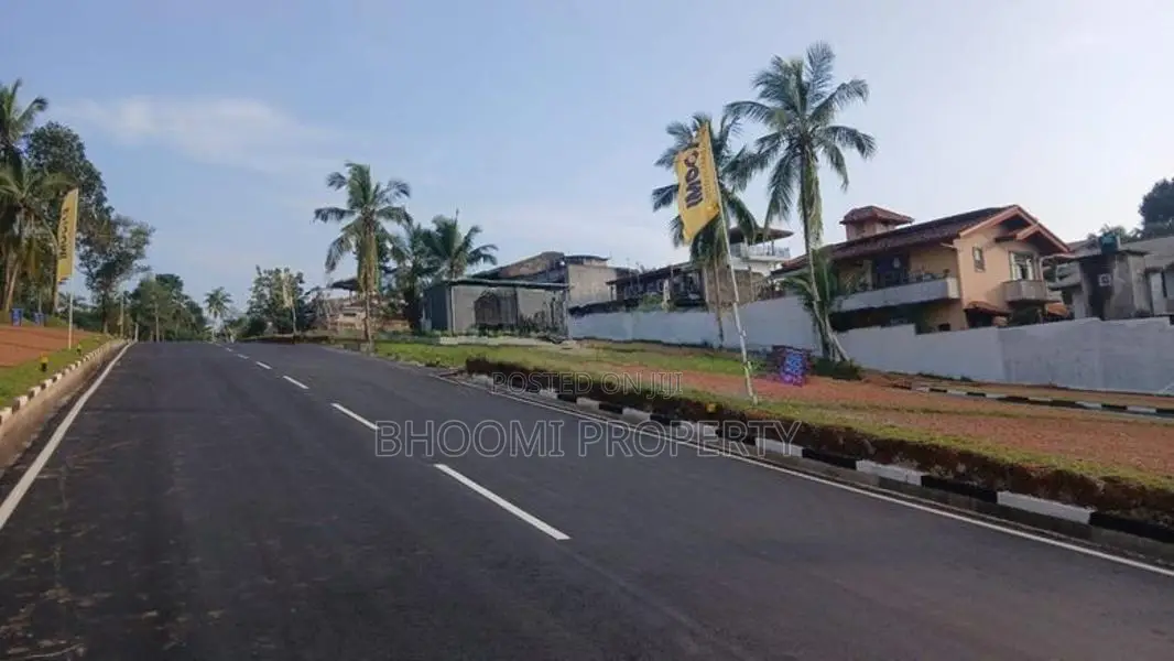 Gated lands for sale Kadawatha
