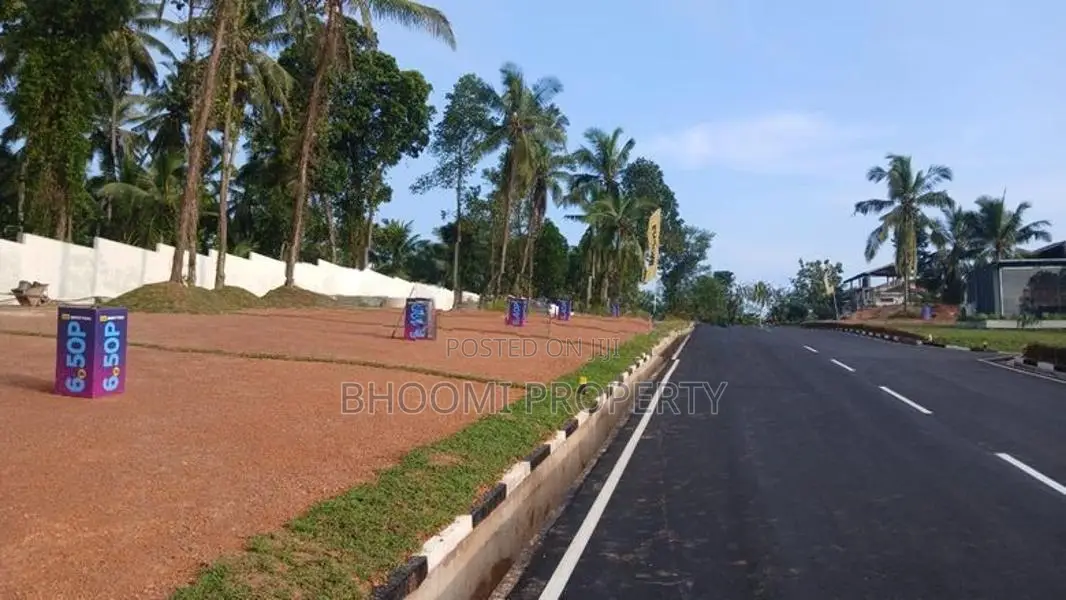 Gated lands for sale Kadawatha