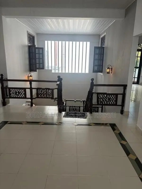House Near Highlevel Rd for Rent Maharagama City