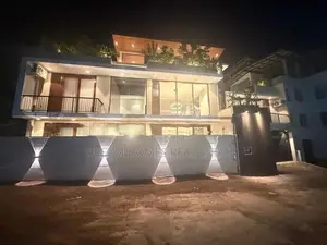 Fully Furnished Luxury New House with Swimming Pool-Boralesgamuwa