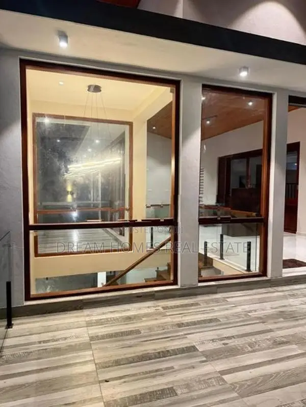 Fully Furnished Luxury New House with Swimming Pool-Boralesgamuwa