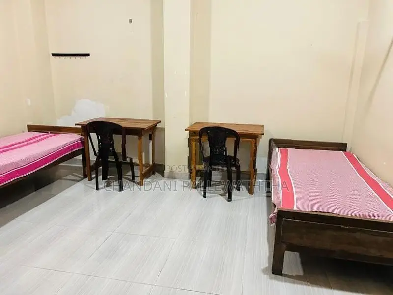 ගැහැනු ලමුන් සඳහා නේවාසික පහසුකම් පොලොන්නරුව රෝහල හංදිය අසල