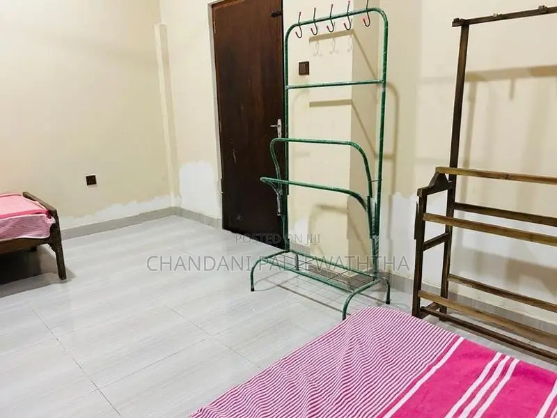 ගැහැනු ලමුන් සඳහා නේවාසික පහසුකම් පොලොන්නරුව රෝහල හංදිය අසල