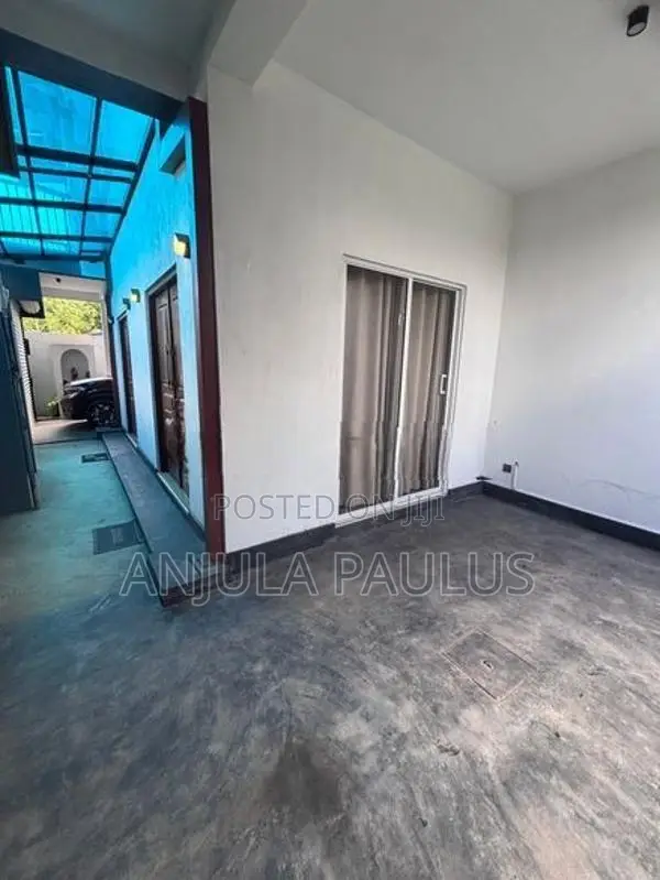Modern Town House for Rent in Kandana