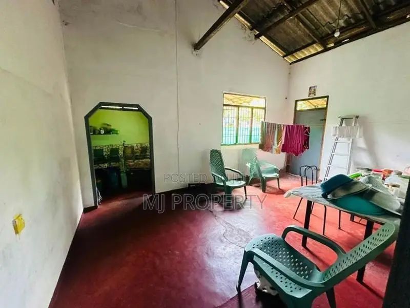 ( YS-1139) Valuable Single Storey House Sale in Meegoda, Madulaw
