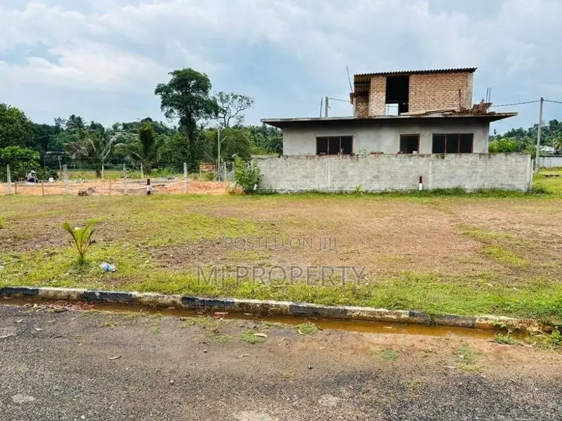 ( TS-1141) Valuable Residential Bare Land Sale in Godagama