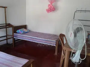 පිරිමි ළමුන් සඳහා බෝඩිම් කාමර-අනුරාධපුර