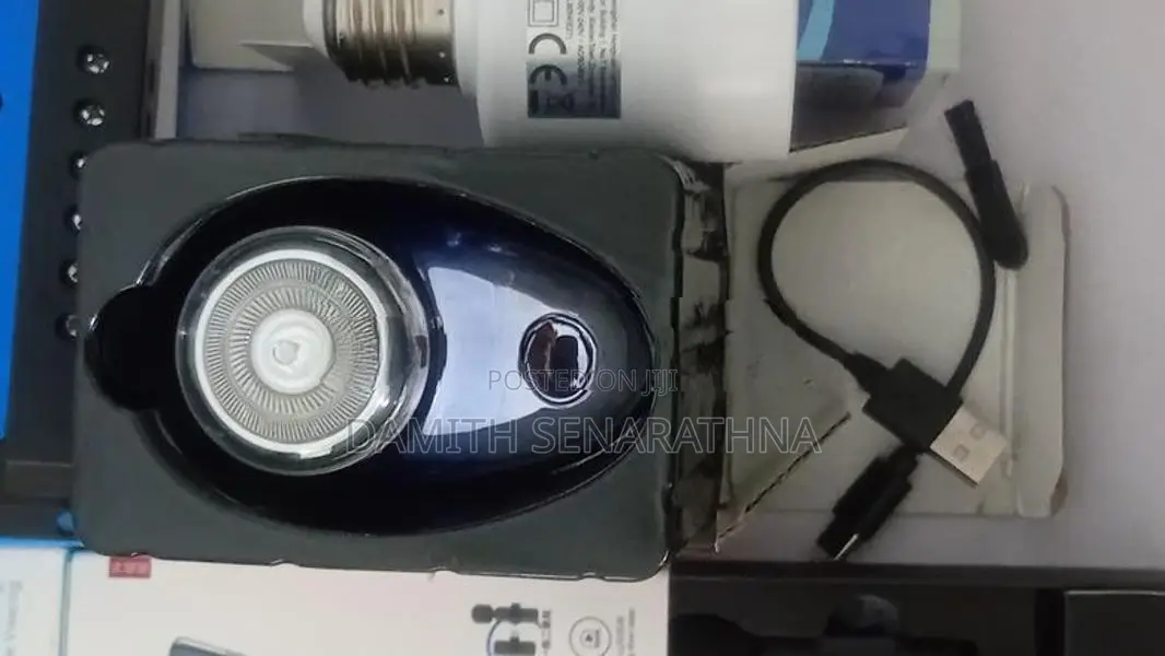 Portable Mini Electric Shaver- USB Charging Face Hair Remover