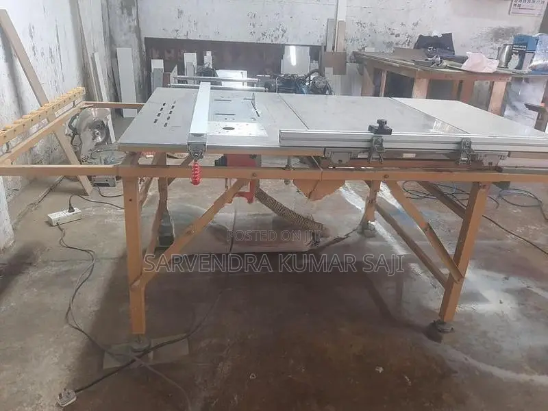 Board Cutting Machine