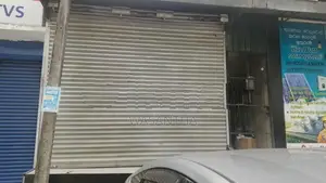 Roller Door Gate