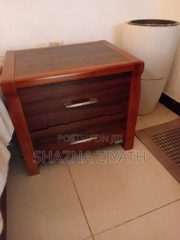 Damro Bedroom Set