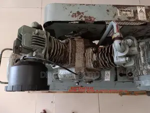 HiTACHI Heavy Duty Air Compressor