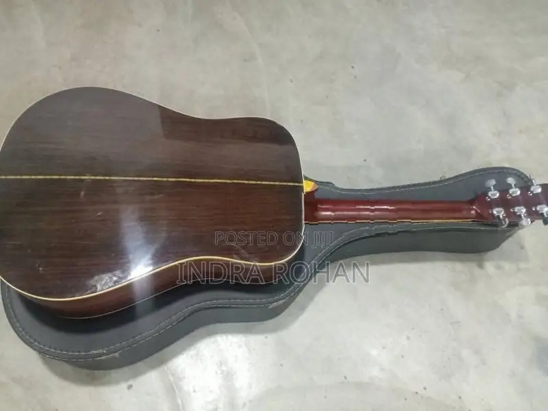 Morris W25 Guitar