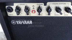 Yamaha GA 15 Guitar Amp