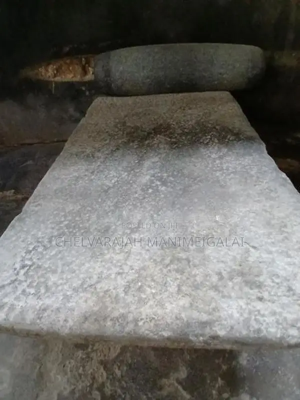 அம்மி (Manual Grinder)