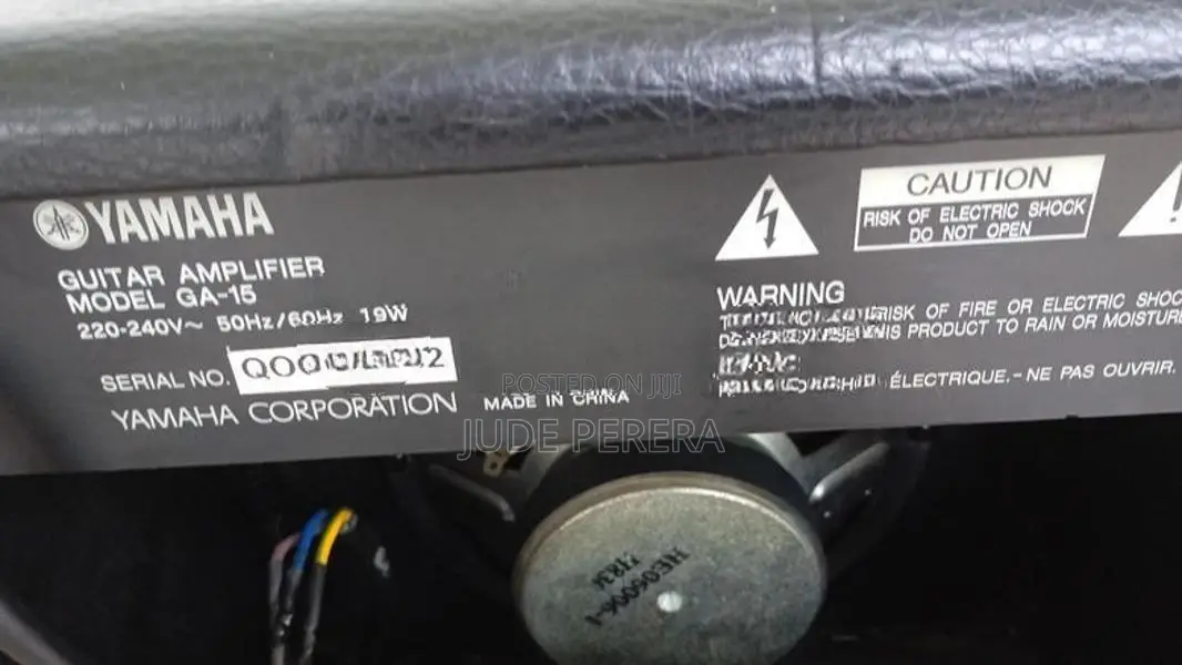 Yamaha GA 15 Guitar Amp
