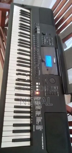Yamaha Keyboard