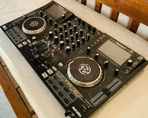 DJ Controller