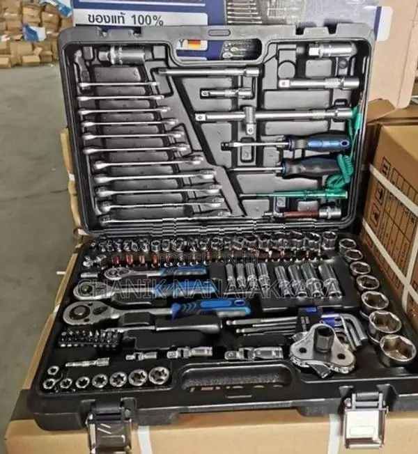 Multinational Vanadium Steel Tool Set