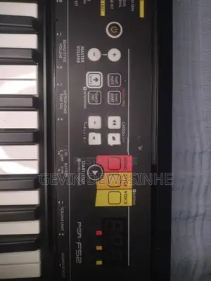 Yamaha Psr-F52