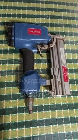 Air Pneumatic Brad Nailer