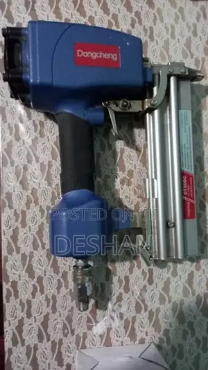 Air Pneumatic Brad Nailer