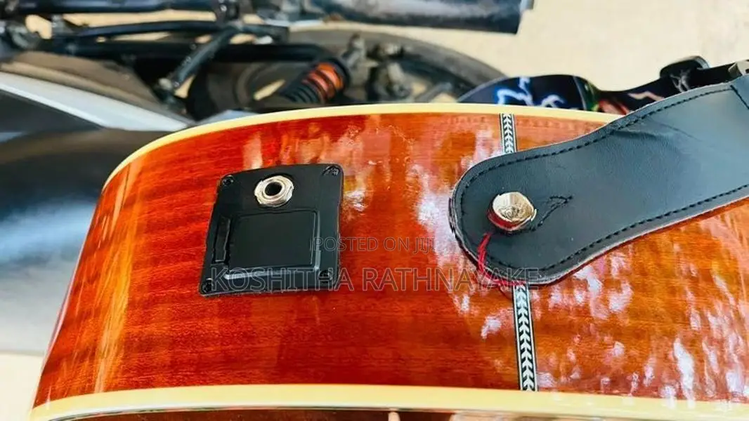 Diamond Semi Acoustic Guitar