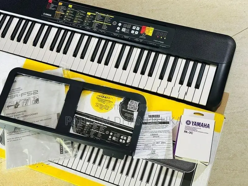 Yamaha PSR F52 Keyboard