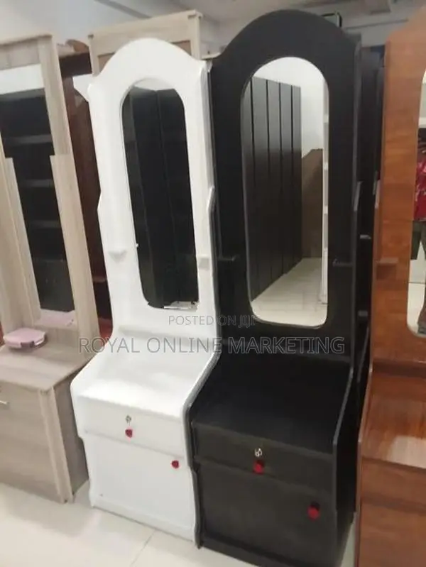 White Dressing Table (D-17)