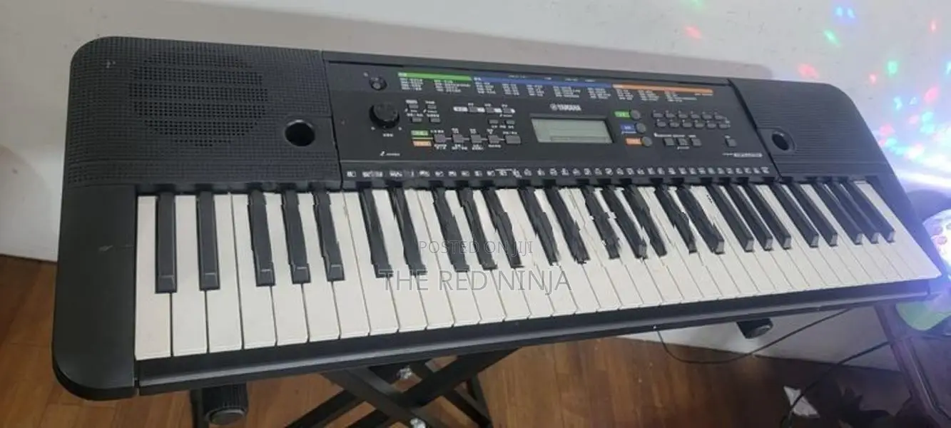 Yamaha E 253 Keyboard