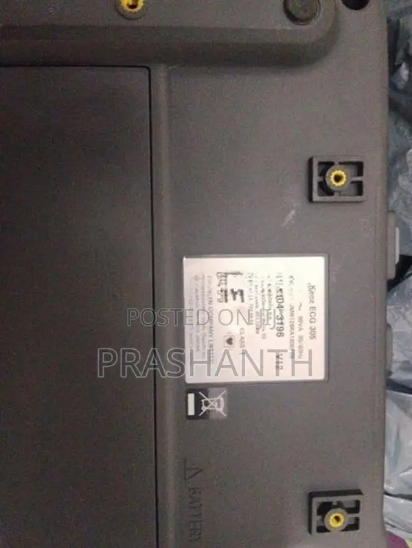 Kenz ECG 305 – 12 Lead Machine