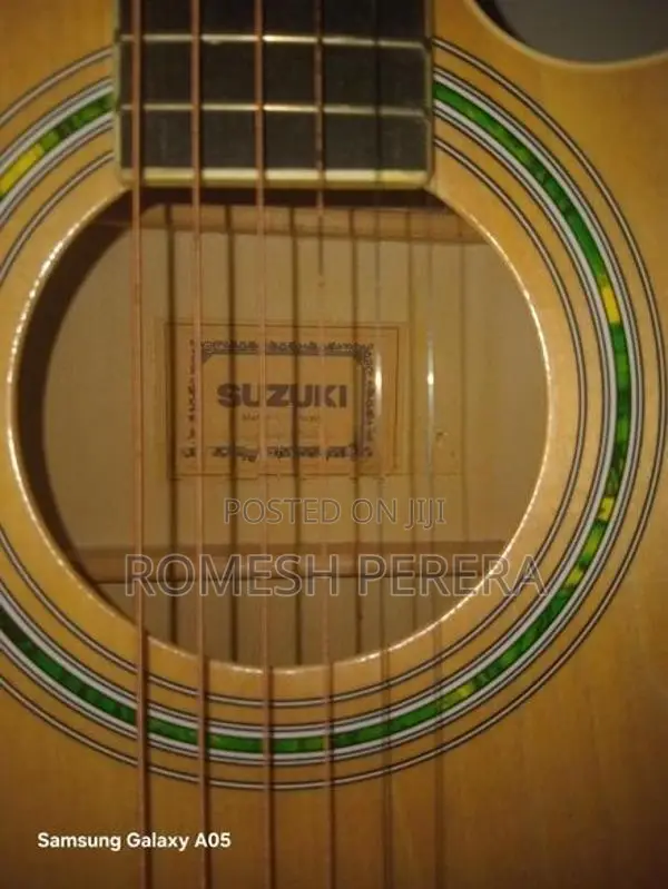 suzuki semi acoustic guitar