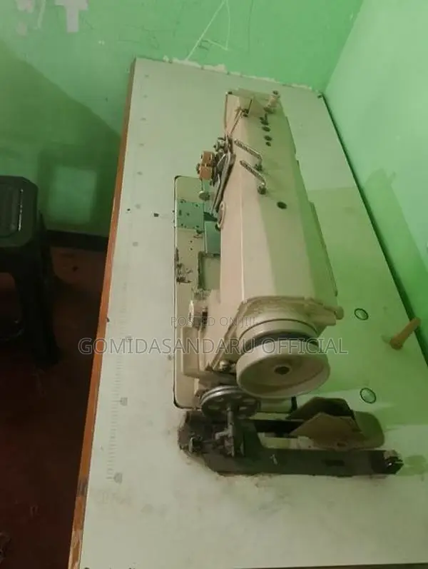 Double Needle Sewing Machine