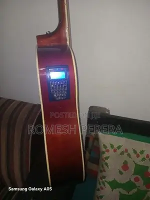 suzuki semi acoustic guitar