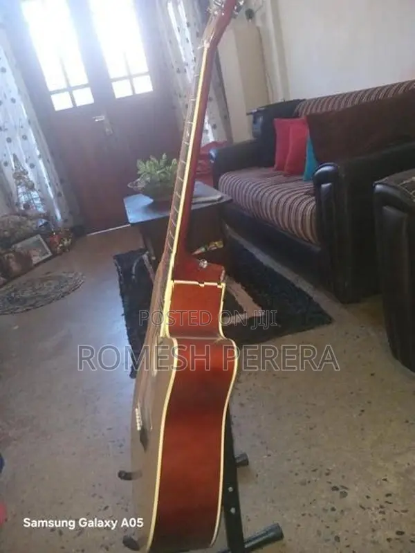 suzuki semi acoustic guitar