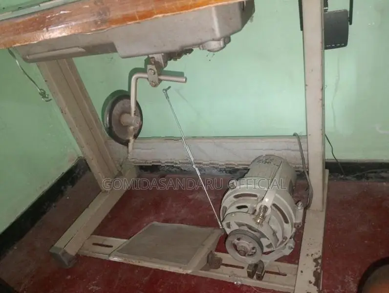 Double Needle Sewing Machine
